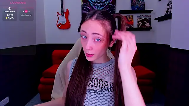 Snapshot of Lexi_Split chatting on June 2026 02:43:02 AM Lexi Split online show from June 2026 02:43:02 AM
