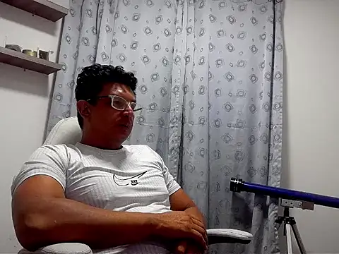 Snapshot of pedropicapi chatting on October 2025 12:11:02 AM pedropicapi online show from October 2025 12:11:02 AM