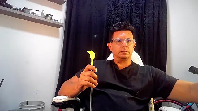 Snapshot of pedropicapi chatting on April 2026 03:42:01 AM pedropicapi online show from April 2026 03:42:01 AM
