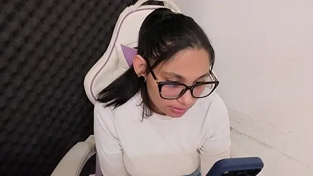 Snapshot of Cuteprincess21 chatting on July 2026 02:18:01 AM Cuteprincess21 online show from July 2026 02:18:01 AM
