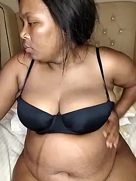 Snapshot of makaviwe chatting on January 2025 06:04:01 PM makaviwe online show from January 2025 06:04:01 PM