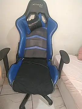 Rafaelayamazaki online show from April 2026 02:09:02 PM