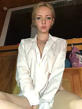 Kristina03 online show from February 2025 10:47:02 PM