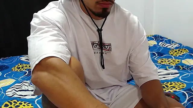 Snapshot of darekgates chatting on September 2025 06:40:01 PM darekgates online show from September 2025 06:40:01 PM