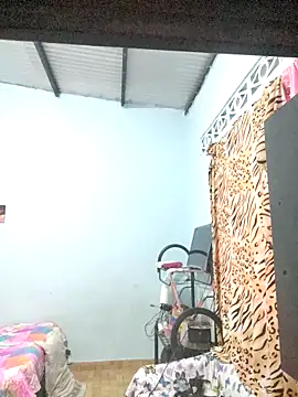 Snapshot of Bellota_22_Fuckme chatting on November 2025 11:31:02 AM Bellota 22 Fuckme online show from November 2025 11:31:02 AM