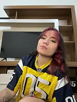 Snapshot of nahia_low chatting on February 2025 04:46:02 AM nahia low online show from February 2025 04:46:02 AM