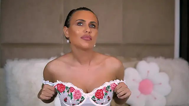 AnaisBellas online show from February 2025 04:35:01 AM