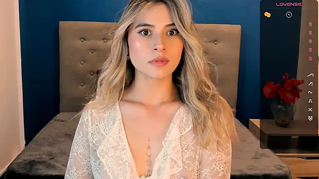 KiaraCarter online show from December 2024 07:43:02 PM