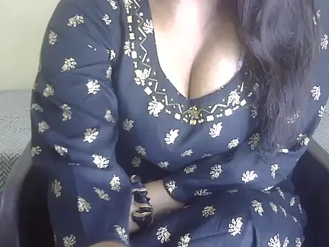 Lusty Wife1 online show from September 2025 06:52:02 PM