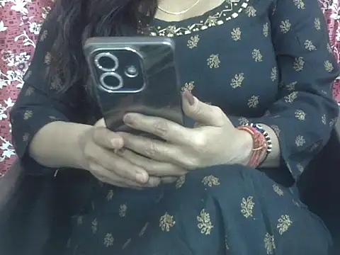 Lusty Wife1 online show from January 2026 07:41:01 PM