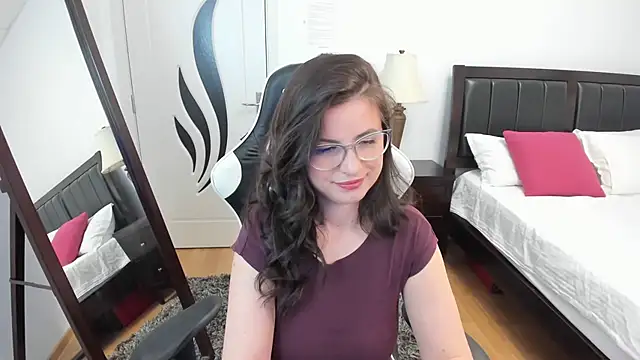 Snapshot of AmyPure_ chatting on April 2026 05:03:01 AM AmyPure online show from April 2026 05:03:01 AM