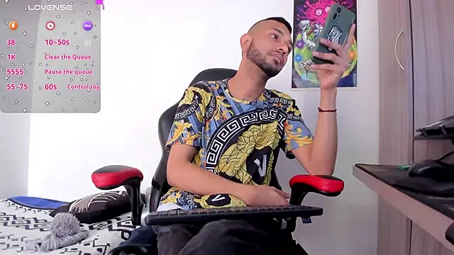 Aron Baylor online show from September 2025 08:14:01 PM