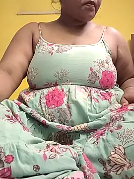 flamingoss online show from April 2026 09:10:02 PM