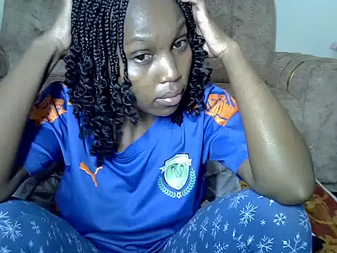 Snapshot of AurelAda chatting on November 2025 08:55:01 PM AurelAda online show from November 2025 08:55:01 PM