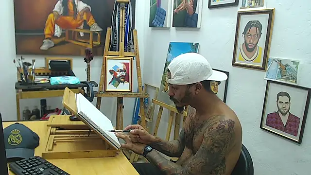 Snapshot of color_beat17 chatting on December 2024 07:01:01 PM color beat17 online show from December 2024 07:01:01 PM