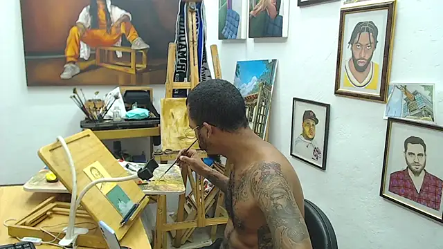 Snapshot of color_beat17 chatting on December 2024 04:37:01 PM color beat17 online show from December 2024 04:37:01 PM