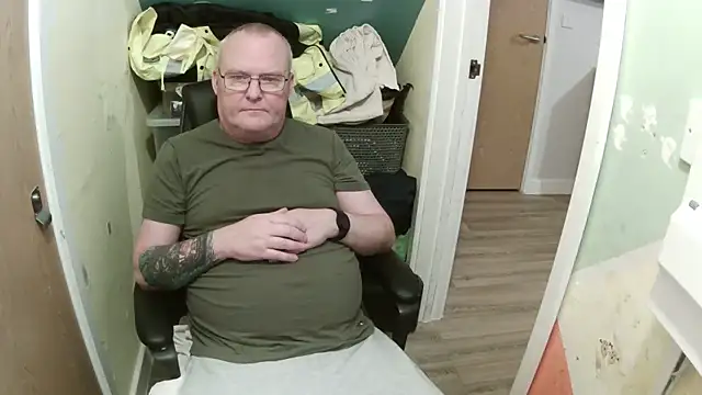 FriendlyDave online show from February 2025 06:59:01 PM