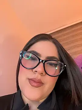 Snapshot of Valenhill@xh chatting on July 2026 04:28:02 AM Valenhillxh online show from July 2026 04:28:02 AM