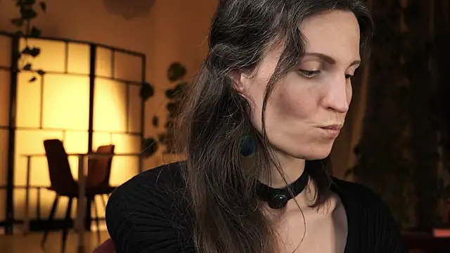 Snapshot of yulladao chatting on November 2025 06:01:02 PM yulladao online show from November 2025 06:01:02 PM