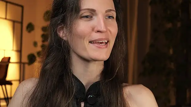 Snapshot of yulladao chatting on November 2025 05:23:02 PM yulladao online show from November 2025 05:23:02 PM