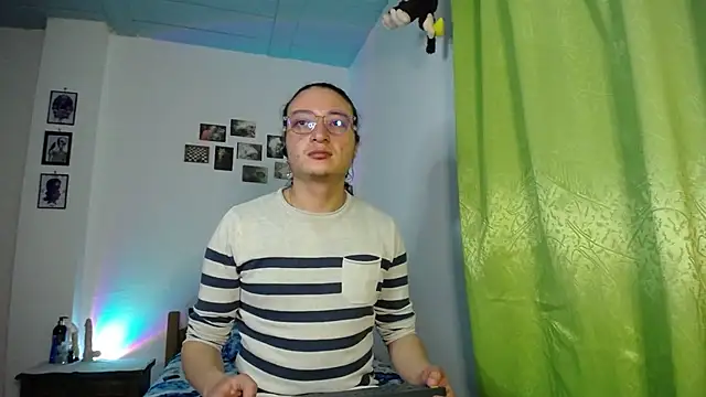 monkeywillwhite online show from November 2025 02:12:01 AM