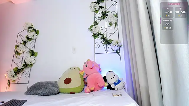 Snapshot of Jiggly__ chatting on September 2025 02:11:01 AM Jiggly online show from September 2025 02:11:01 AM