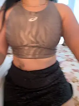 lupyta20 online show from October 2025 12:33:01 PM