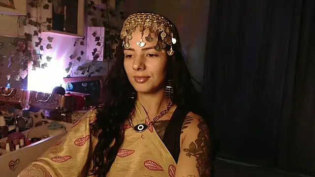 Snapshot of BeellyDance chatting on August 2026 11:47:01 PM BeellyDance online show from August 2026 11:47:01 PM