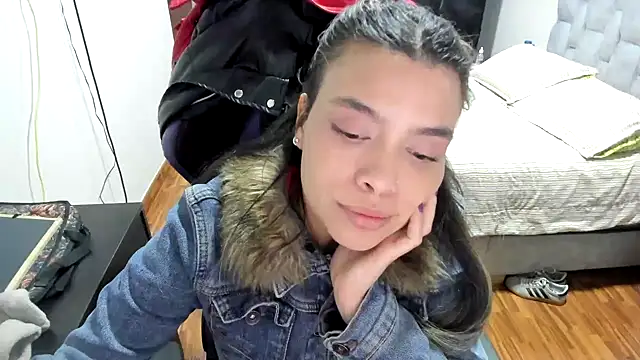 Snapshot of LuisaReyes_2911 chatting on January 2026 02:48:02 AM LuisaReyes 2911 online show from January 2026 02:48:02 AM