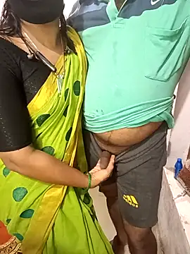 Snapshot of Mallu-Gayathri_Arun chatting on October 2025 02:19:01 PM Mallu-Gayathri Arun online show from October 2025 02:19:01 PM