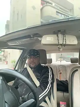 Dick 6inches online show from February 2026 12:47:02 PM