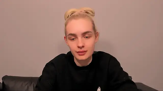 OliviaKisss online show from February 2026 06:49:02 PM