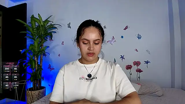 VICTORIABLACK xh online show from March 2026 09:00:01 AM