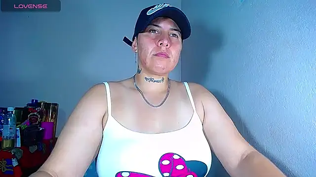 Yessi rousse online show from December 2024 12:50:01 AM