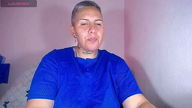 Yessi rousse online show from February 2025 05:19:02 PM