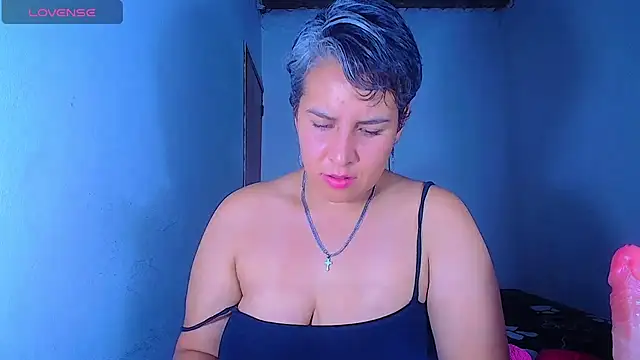 Snapshot of Yessi_rousse chatting on July 2026 02:43:02 PM Yessi rousse online show from July 2026 02:43:02 PM