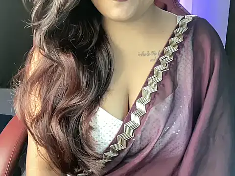 Snapshot of shanayaaa_1 chatting on September 2025 07:25:01 PM shanayaaa 1 online show from September 2025 07:25:01 PM