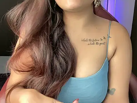 Snapshot of shanayaaa_1 chatting on November 2025 06:30:01 PM shanayaaa 1 online show from November 2025 06:30:01 PM