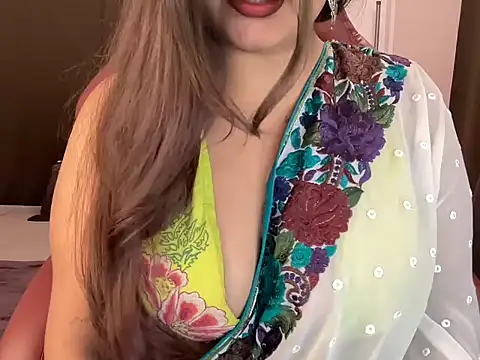 Snapshot of shanayaaa_1 chatting on February 2026 07:23:02 PM shanayaaa 1 online show from February 2026 07:23:02 PM