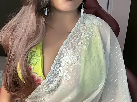 Snapshot of shanayaaa_1 chatting on February 2026 06:52:02 PM shanayaaa 1 online show from February 2026 06:52:02 PM