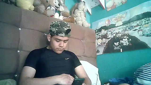 Snapshot of Valesh20 chatting on October 2025 07:31:01 PM Valesh20 online show from October 2025 07:31:01 PM