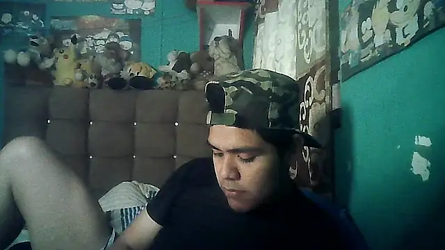 Snapshot of Valesh20 chatting on November 2025 11:26:01 PM Valesh20 online show from November 2025 11:26:01 PM