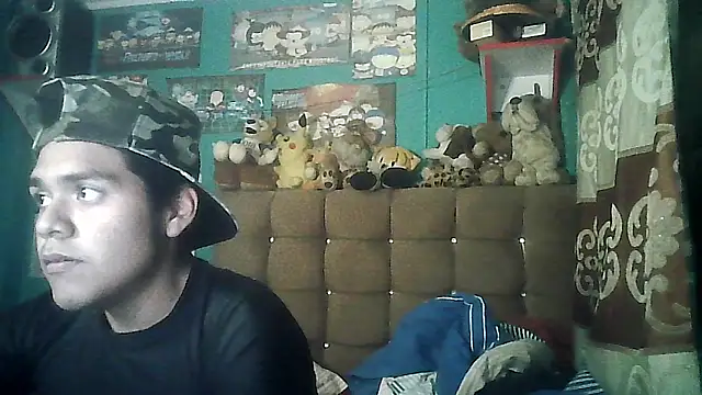 Snapshot of Valesh20 chatting on December 2025 11:54:01 PM Valesh20 online show from December 2025 11:54:01 PM