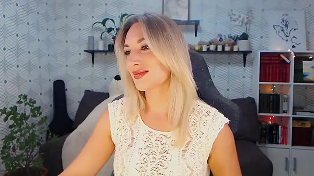 MillaXQueen online show from June 2026 02:52:01 PM