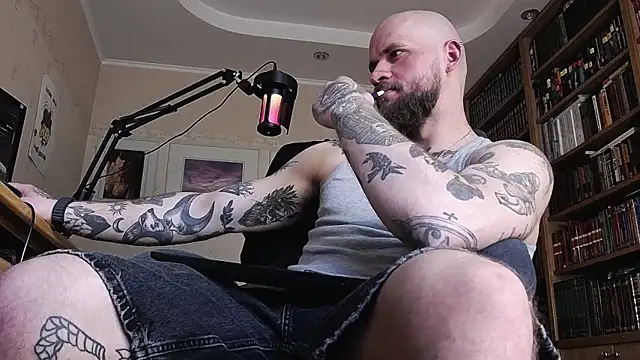 Snapshot of FindomJason chatting on May 2026 02:44:02 PM FindomJason online show from May 2026 02:44:02 PM