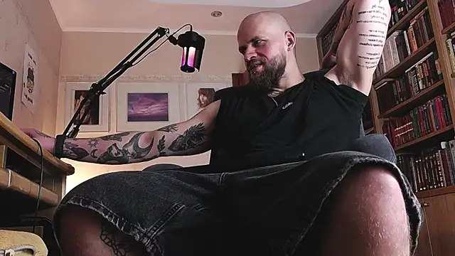 Snapshot of FindomJason chatting on June 2026 09:02:01 PM FindomJason online show from June 2026 09:02:01 PM