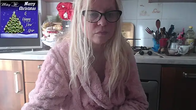 martachatte online show from December 2025 10:42:01 AM