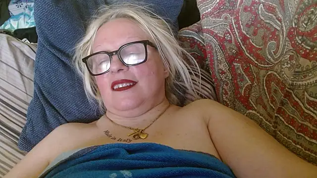 martachatte online show from June 2026 06:44:01 AM