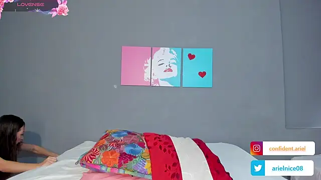 Snapshot of ariel35 chatting on February 2025 07:06:02 PM ariel35 online show from February 2025 07:06:02 PM