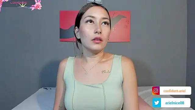 Snapshot of ariel35 chatting on March 2025 10:10:01 PM ariel35 online show from March 2025 10:10:01 PM